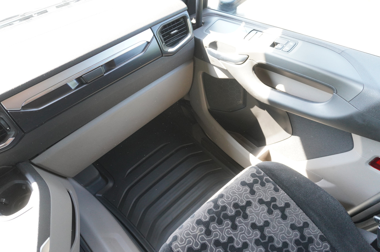 Koelwagen vrachtwagen voor het vervoer van vlees SCANIA R500 Hook-Up Refrigerated Truck KIESLING 20 EPAL / Carrier Supra 1250 Silent: afbeelding 23 Koelwagen vrachtwagen voor het vervoer van vlees SCANIA R500 Hook-Up Refrigerated Truck KIESLING 20 EPAL / Carrier Supra 1250 Silent: afbeelding 23