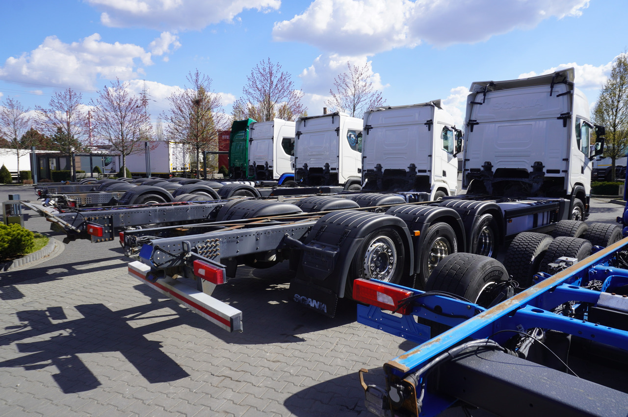 SCANIA R650 V8 / 650 HP/ frame 8.8 m / steered 4th axis / 20 units - Chassis vrachtwagen: afbeelding 4 SCANIA R650 V8 / 650 HP/ frame 8.8 m / steered 4th axis / 20 units - Chassis vrachtwagen: afbeelding 4