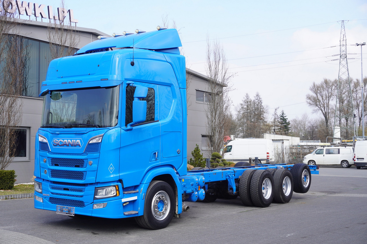 SCANIA R650 V8 / 650 HP/ frame 8.8 m / steered 4th axle - Kraanwagen: afbeelding 1 SCANIA R650 V8 / 650 HP/ frame 8.8 m / steered 4th axle - Kraanwagen: afbeelding 1