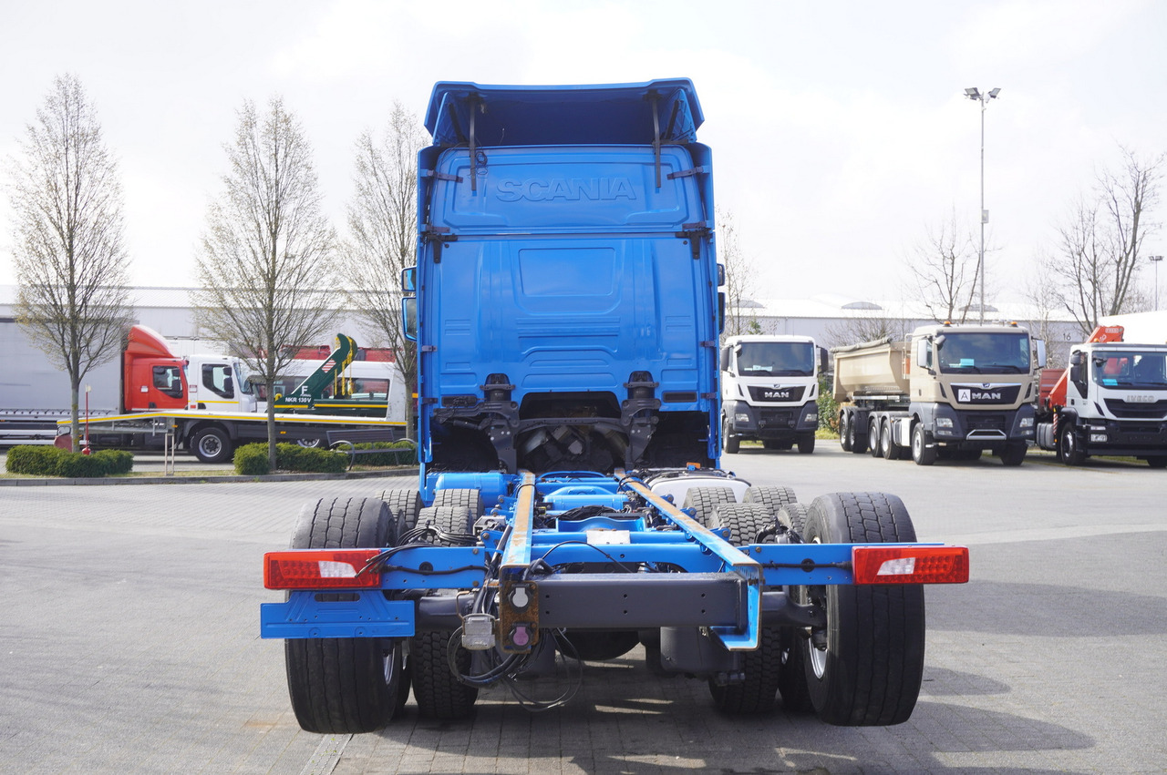 SCANIA R650 V8 / 650 HP/ frame 8.8 m / steered 4th axle - Chassis vrachtwagen: afbeelding 3 SCANIA R650 V8 / 650 HP/ frame 8.8 m / steered 4th axle - Chassis vrachtwagen: afbeelding 3