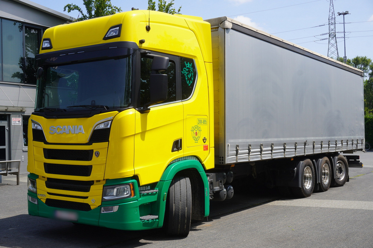 SCANIA R650 V8 8x4 /4 / 2020 / Curtainsider 23 EPAL - Schuifzeilen vrachtwagen: afbeelding 2 SCANIA R650 V8 8x4 /4 / 2020 / Curtainsider 23 EPAL - Schuifzeilen vrachtwagen: afbeelding 2