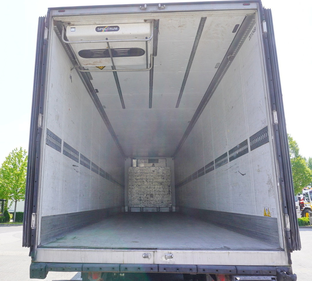SCHMITZ refrigerated semi-trailer / Thermoking SLX E Spectrum 250 / Multitemperature - Koelwagen oplegger: afbeelding 3 SCHMITZ refrigerated semi-trailer / Thermoking SLX E Spectrum 250 / Multitemperature - Koelwagen oplegger: afbeelding 3