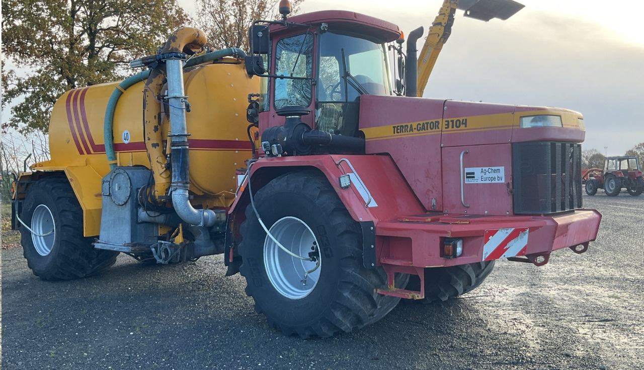 TERRA-GATOR TG 3104 Self-propelled liquid manure spreader - Mestverspreider: afbeelding 4 TERRA-GATOR TG 3104 Self-propelled liquid manure spreader - Mestverspreider: afbeelding 4