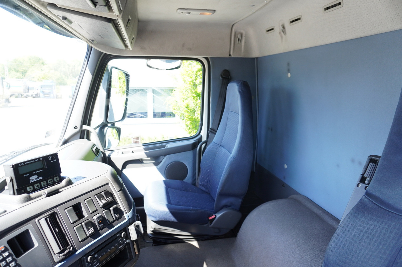 Koelwagen vrachtwagen VOLVO FH 440 E5 6×2 Schmitz Refrigerator – pass-through Set 38 pallets: afbeelding 19