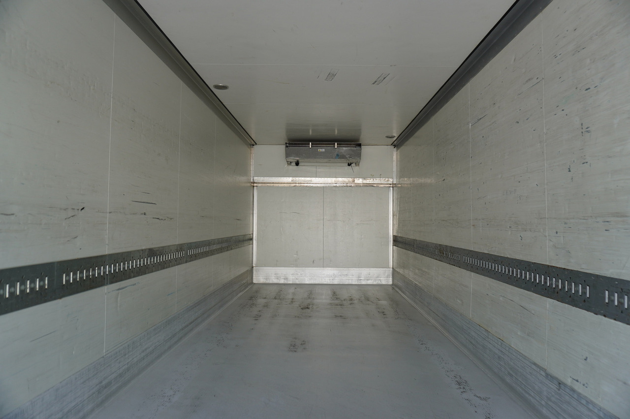 Koelwagen vrachtwagen VOLVO FH 440 E5 6×2 Schmitz Refrigerator – pass-through Set 38 pallets: afbeelding 10