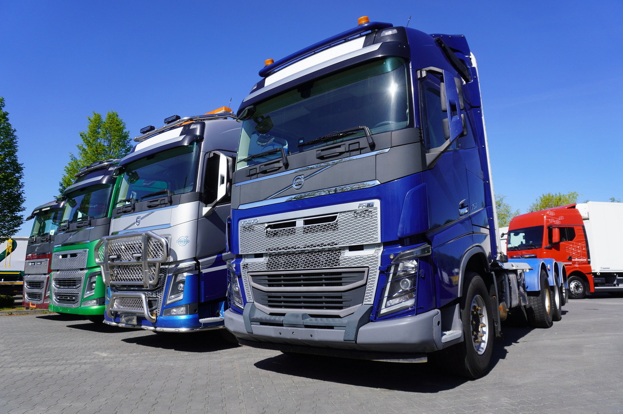 VOLVO FH16 750 / 750 HP! / chassis / 4 units 8x4 - Houttransport: afbeelding 4 VOLVO FH16 750 / 750 HP! / chassis / 4 units 8x4 - Houttransport: afbeelding 4