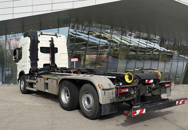 VOLVO FM 460 6X2*4 / HIAB ULT21S61 hooklift / 50 tho. km! / 2022 - Haakarmsysteem vrachtwagen: afbeelding 4 VOLVO FM 460 6X2*4 / HIAB ULT21S61 hooklift / 50 tho. km! / 2022 - Haakarmsysteem vrachtwagen: afbeelding 4
