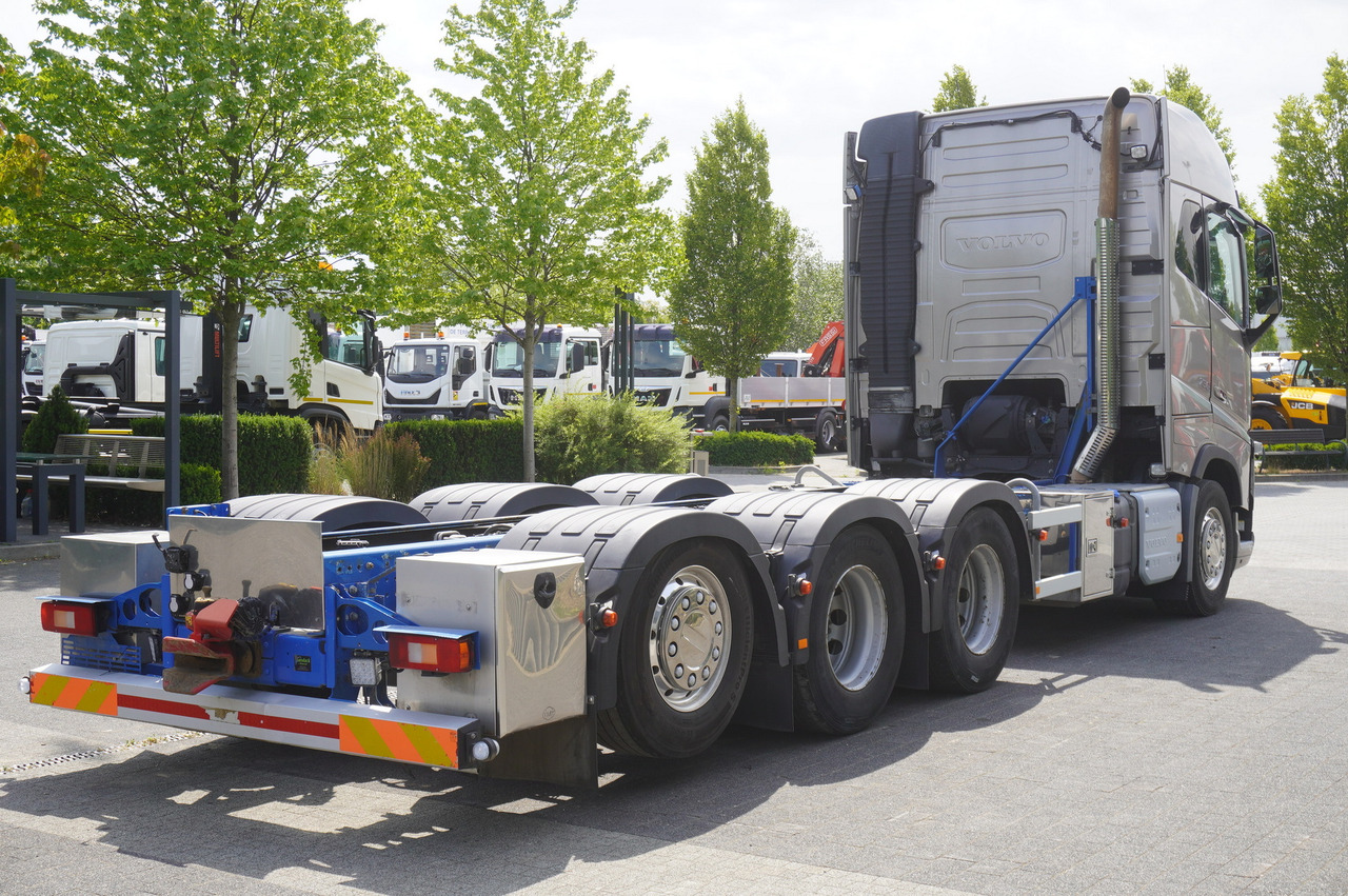 VOLVO Volvo FH16 750 8x4x4 / 750 HP! / Frame 685 cm / Steered 4th axle - Kraanwagen: afbeelding 5 VOLVO Volvo FH16 750 8x4x4 / 750 HP! / Frame 685 cm / Steered 4th axle - Kraanwagen: afbeelding 5
