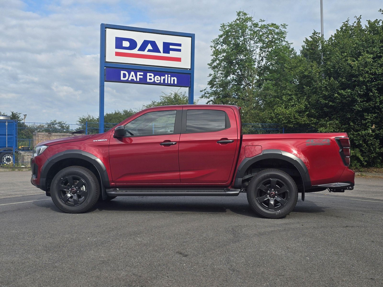 Isuzu D-Max V-Cross im Vorlauf 25er Modell - SUV: afbeelding 1 Isuzu D-Max V-Cross im Vorlauf 25er Modell - SUV: afbeelding 1