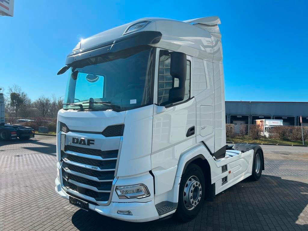 DAF XFn 480 FT Intarder 2xTank 1.105 L Vollspoiler - Trekker: afbeelding 2 DAF XFn 480 FT Intarder 2xTank 1.105 L Vollspoiler - Trekker: afbeelding 2