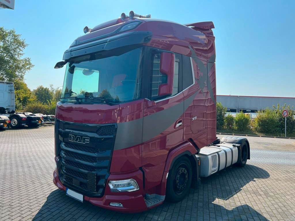 DAF XG 480 FT Low Deck Retarder Standklima 2xTank - Trekker: afbeelding 2 DAF XG 480 FT Low Deck Retarder Standklima 2xTank - Trekker: afbeelding 2