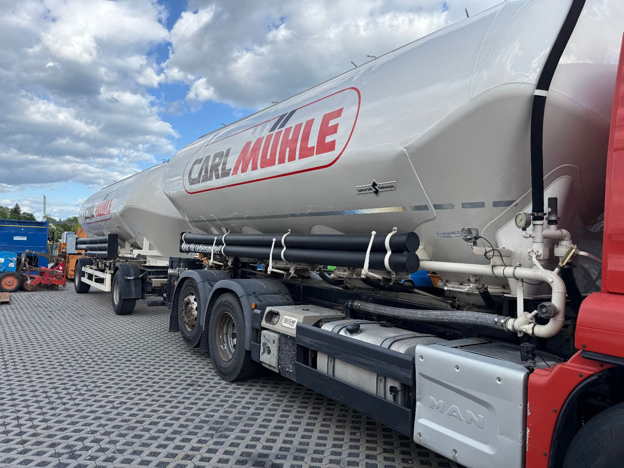 MAN TGS 26,440 Silo 31m³ Getreide Staub Rieselgüter - Vacuümwagen: afbeelding 5 MAN TGS 26,440 Silo 31m³ Getreide Staub Rieselgüter - Vacuümwagen: afbeelding 5