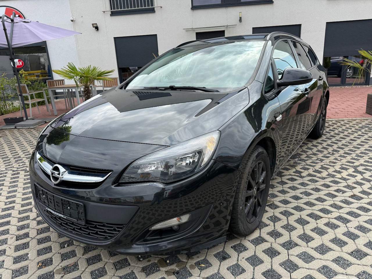 Opel Astra Sports Tourer 2.0 CDTI Sport 1 Hand - Personenwagen: afbeelding 1 Opel Astra Sports Tourer 2.0 CDTI Sport 1 Hand - Personenwagen: afbeelding 1