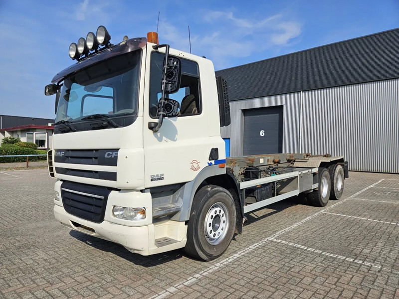 DAF CF 85 360 Manual 10 Tyres - Chassis vrachtwagen: afbeelding 1 DAF CF 85 360 Manual 10 Tyres - Chassis vrachtwagen: afbeelding 1
