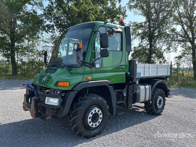 2007 Mercedes-Benz Unimog U400 4x4 Utility Truck - Klepelmaaier/ Mulcher: afbeelding 2 2007 Mercedes-Benz Unimog U400 4x4 Utility Truck - Klepelmaaier/ Mulcher: afbeelding 2