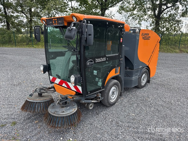 2016 Boschung S2 Urban Sweeper Truck - Veegwagen: afbeelding 1 2016 Boschung S2 Urban Sweeper Truck - Veegwagen: afbeelding 1