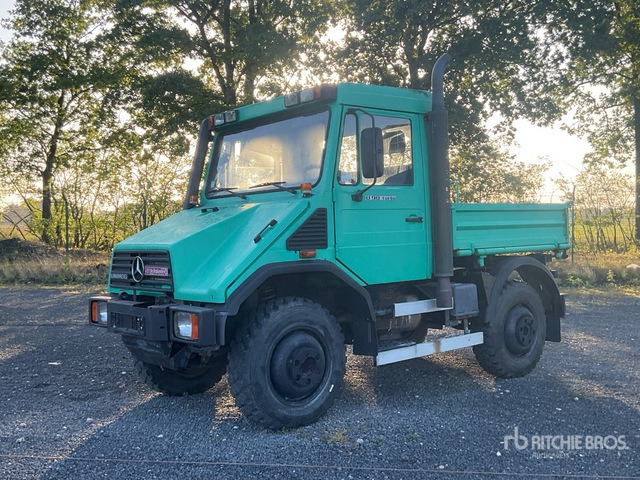 1998 Mercedes-Benz U90 4x4 Utility Truck - Gemeentelijke machine/ Speciaal, Vrachtwagen met open laadbak: afbeelding 1 1998 Mercedes-Benz U90 4x4 Utility Truck - Gemeentelijke machine/ Speciaal, Vrachtwagen met open laadbak: afbeelding 1