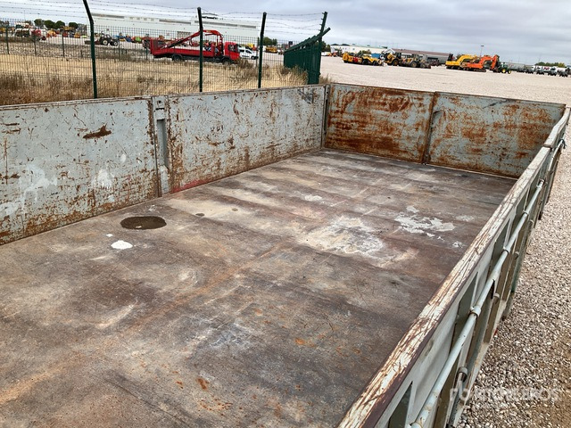 2000 Mitsubishi Canter 4x2 Flatbed Truck - Vrachtwagen met open laadbak: afbeelding 5 2000 Mitsubishi Canter 4x2 Flatbed Truck - Vrachtwagen met open laadbak: afbeelding 5