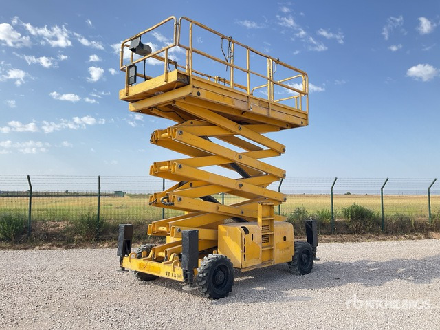 2004 Haulotte H18SX 4x4 Diesel Scissor Lift - Schaarlift: afbeelding 2 2004 Haulotte H18SX 4x4 Diesel Scissor Lift - Schaarlift: afbeelding 2