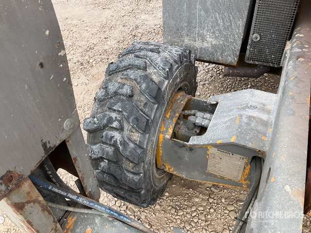 2006 Haulotte H12SX 4x4 Diesel Scissor Lift - Schaarlift: afbeelding 5 2006 Haulotte H12SX 4x4 Diesel Scissor Lift - Schaarlift: afbeelding 5