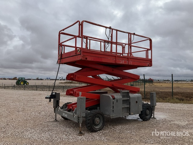 2006 Haulotte H12SX 4x4 Diesel Scissor Lift - Schaarlift: afbeelding 1 2006 Haulotte H12SX 4x4 Diesel Scissor Lift - Schaarlift: afbeelding 1