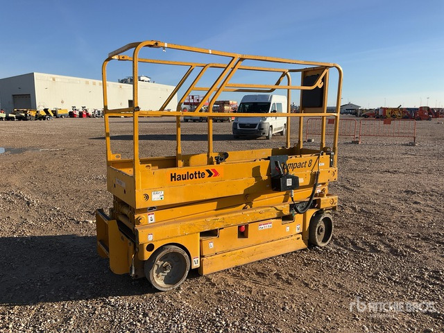 2007 Haulotte Compact 8 Electric Scissor Lift - Schaarlift: afbeelding 3 2007 Haulotte Compact 8 Electric Scissor Lift - Schaarlift: afbeelding 3
