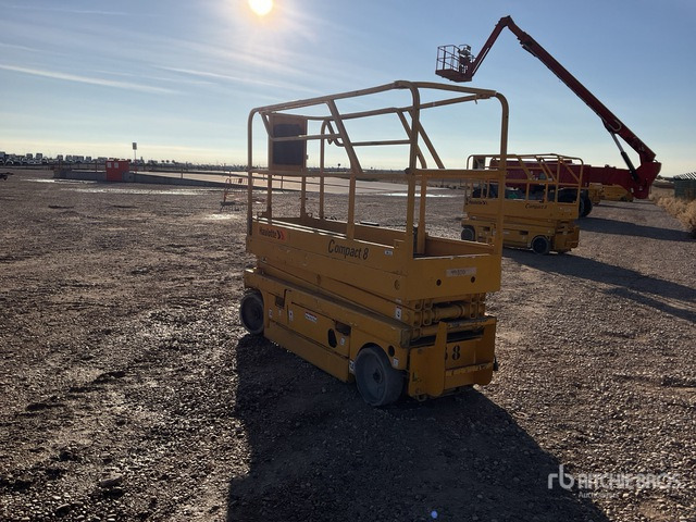 2007 Haulotte Compact 8 Electric Scissor Lift - Schaarlift: afbeelding 2 2007 Haulotte Compact 8 Electric Scissor Lift - Schaarlift: afbeelding 2