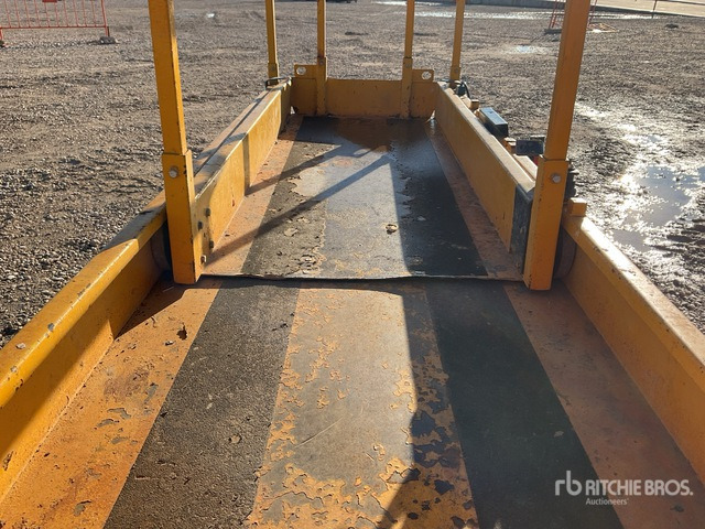 2007 Haulotte Compact 8 Electric Scissor Lift - Schaarlift: afbeelding 5 2007 Haulotte Compact 8 Electric Scissor Lift - Schaarlift: afbeelding 5