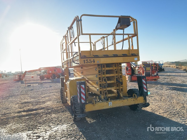 2007 Haulotte H18SX 4x4 Diesel Scissor Lift - Schaarlift: afbeelding 3 2007 Haulotte H18SX 4x4 Diesel Scissor Lift - Schaarlift: afbeelding 3