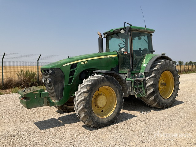 2007 John Deere 8330 4WD Tractor - Tractor: afbeelding 2 2007 John Deere 8330 4WD Tractor - Tractor: afbeelding 2