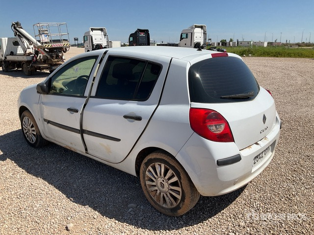 2008 Renault Clio 1.5D (Inoperable) Automobile - Personenwagen: afbeelding 3 2008 Renault Clio 1.5D (Inoperable) Automobile - Personenwagen: afbeelding 3