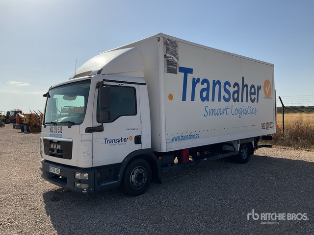 2011 MAN TGL 8.180 4x2 4x2 (Inoperable) Van Truck - Gesloten bestelwagen: afbeelding 2 2011 MAN TGL 8.180 4x2 4x2 (Inoperable) Van Truck - Gesloten bestelwagen: afbeelding 2