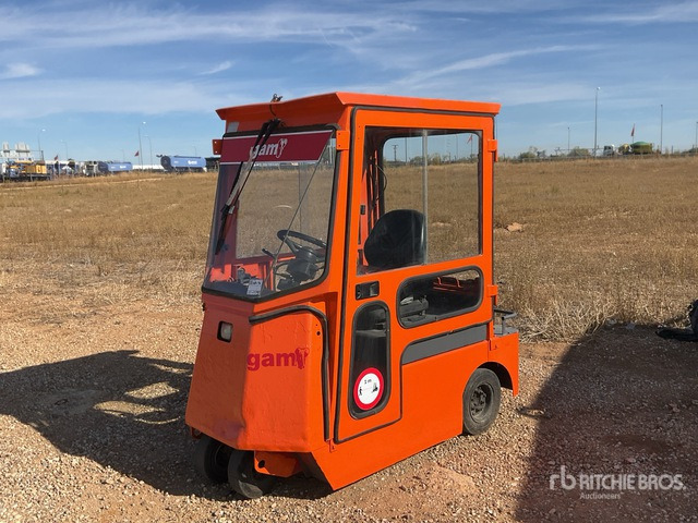 2014 Toyota CBT6 Utility Vehicle - Elektrische trekker: afbeelding 2 2014 Toyota CBT6 Utility Vehicle - Elektrische trekker: afbeelding 2