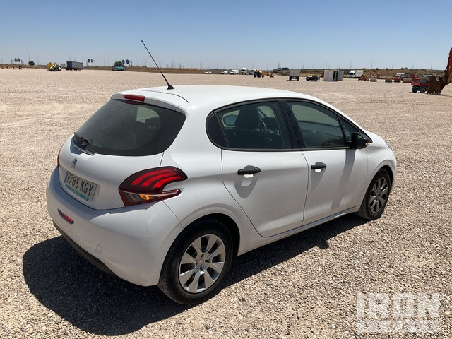 2017 Peugeot 208 1.6 HDi Automobile - Personenwagen: afbeelding 3 2017 Peugeot 208 1.6 HDi Automobile - Personenwagen: afbeelding 3