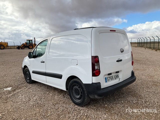 2018 Peugeot Partner BlueHDI L1 Confort Cargo Van - Kleine bestelwagen: afbeelding 2 2018 Peugeot Partner BlueHDI L1 Confort Cargo Van - Kleine bestelwagen: afbeelding 2