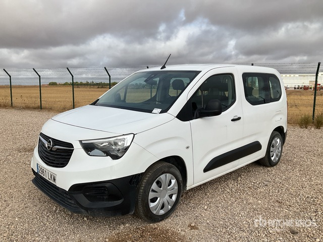 2021 Opel Combo Passenger Van - Minibus, Personenvervoer: afbeelding 2 2021 Opel Combo Passenger Van - Minibus, Personenvervoer: afbeelding 2