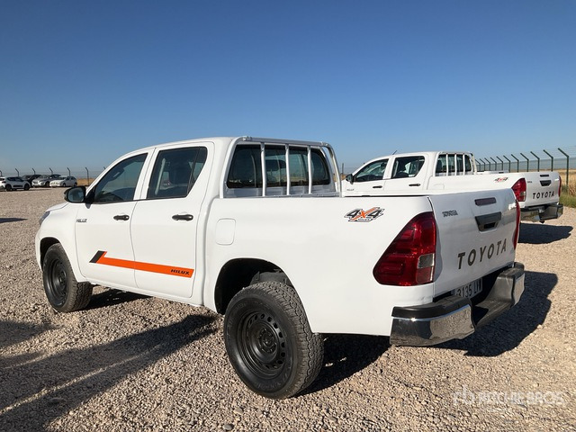 2021 Toyota Hilux 4x4 Crew Cab Pickup - Pick-up: afbeelding 3 2021 Toyota Hilux 4x4 Crew Cab Pickup - Pick-up: afbeelding 3