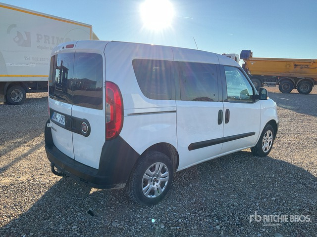2016 Fiat Doblo Van Truck - Bestelwagen: afbeelding 3 2016 Fiat Doblo Van Truck - Bestelwagen: afbeelding 3