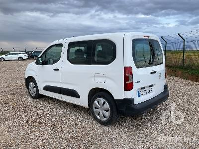 OPEL COMBO - Personenwagen: afbeelding 2 OPEL COMBO - Personenwagen: afbeelding 2