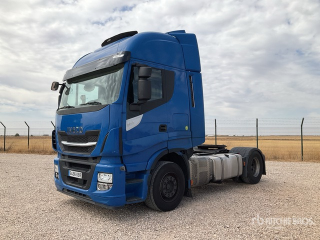 2017 Iveco Stralis 440 4x2 S/A Sleeper Truck Tractor - Trekker: afbeelding 1 2017 Iveco Stralis 440 4x2 S/A Sleeper Truck Tractor - Trekker: afbeelding 1