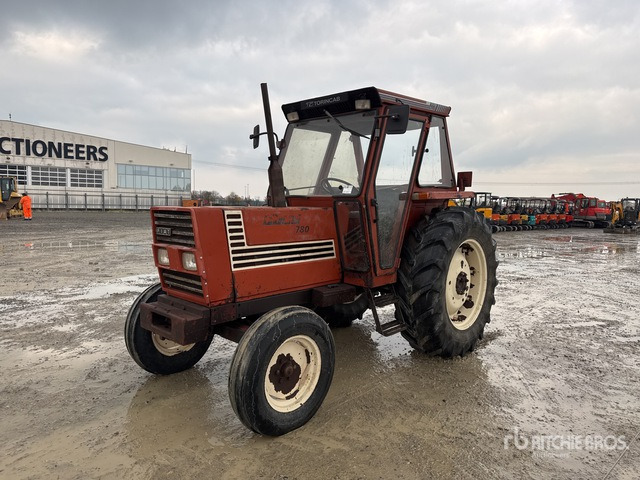 1983 Fiat 780 2WD Tractor - Tractor: afbeelding 1 1983 Fiat 780 2WD Tractor - Tractor: afbeelding 1