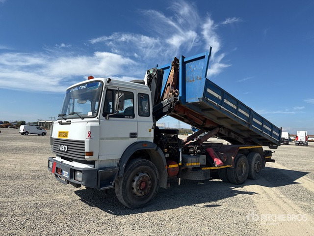 1990 Iveco 190-36 6x2 Roll-Off Truck - Haakarmsysteem vrachtwagen: afbeelding 1 1990 Iveco 190-36 6x2 Roll-Off Truck - Haakarmsysteem vrachtwagen: afbeelding 1