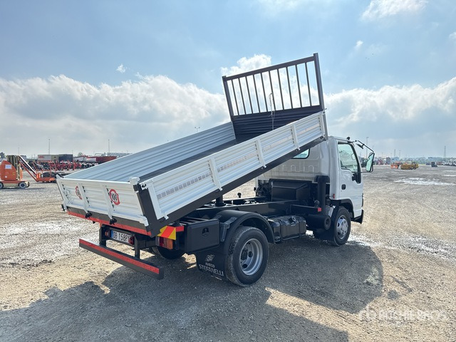2006 Isuzu NQR 75 4x2 Dump Truck: Light Duty - Kipper vrachtwagen: afbeelding 3 2006 Isuzu NQR 75 4x2 Dump Truck: Light Duty - Kipper vrachtwagen: afbeelding 3