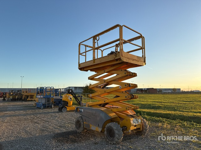 2007 Haulotte Compact 12RTE Electric Scissor Lift - Schaarlift: afbeelding 1 2007 Haulotte Compact 12RTE Electric Scissor Lift - Schaarlift: afbeelding 1