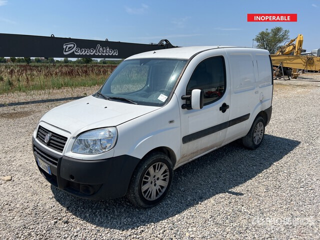 2008 Fiat Doblo (Inoperable) Van Truck - Gesloten bestelwagen: afbeelding 2 2008 Fiat Doblo (Inoperable) Van Truck - Gesloten bestelwagen: afbeelding 2