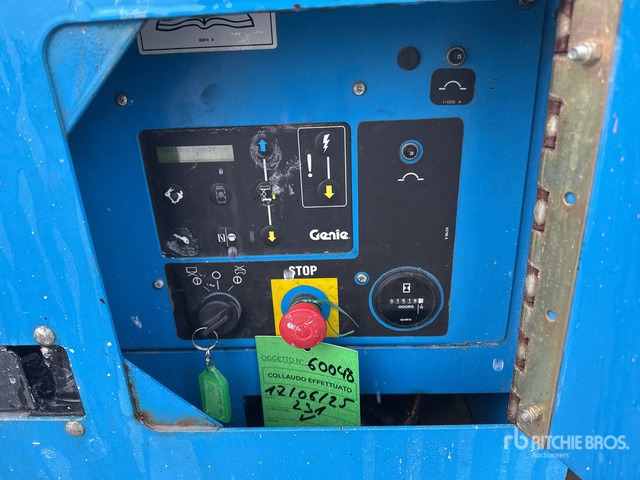 2008 Genie GS-5390RT Diesel Scissor Lift - Schaarlift: afbeelding 5 2008 Genie GS-5390RT Diesel Scissor Lift - Schaarlift: afbeelding 5