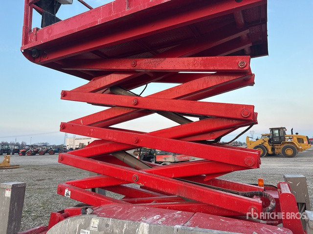 2008 Haulotte Compact12DX Diesel Scissor Lift - Schaarlift: afbeelding 4 2008 Haulotte Compact12DX Diesel Scissor Lift - Schaarlift: afbeelding 4