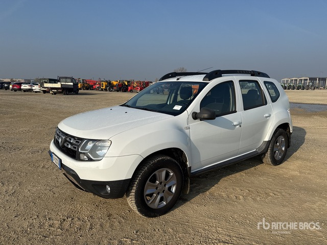 2014 Dacia Duster 4WD SUV - SUV: afbeelding 2 2014 Dacia Duster 4WD SUV - SUV: afbeelding 2
