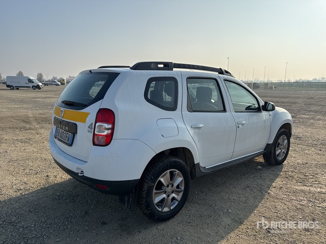 2014 Dacia Duster 4WD SUV - SUV: afbeelding 4 2014 Dacia Duster 4WD SUV - SUV: afbeelding 4