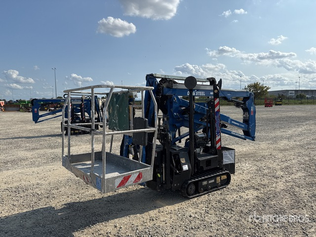 2014 Oil & Steel Octopussy 14-12 Twin Crawler (Inoperable) Articulating Boom Lift - Knikarmhoogwerker: afbeelding 3 2014 Oil & Steel Octopussy 14-12 Twin Crawler (Inoperable) Articulating Boom Lift - Knikarmhoogwerker: afbeelding 3